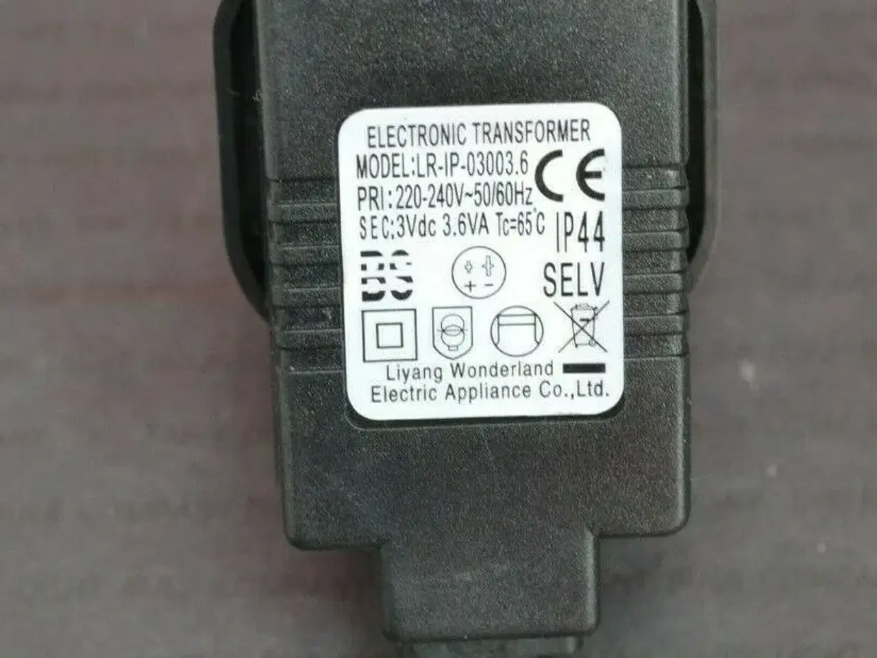 Billede 1 - LIYANG Wonderland LR-IP-03003.6 AC/DC Adapter 3Vdc