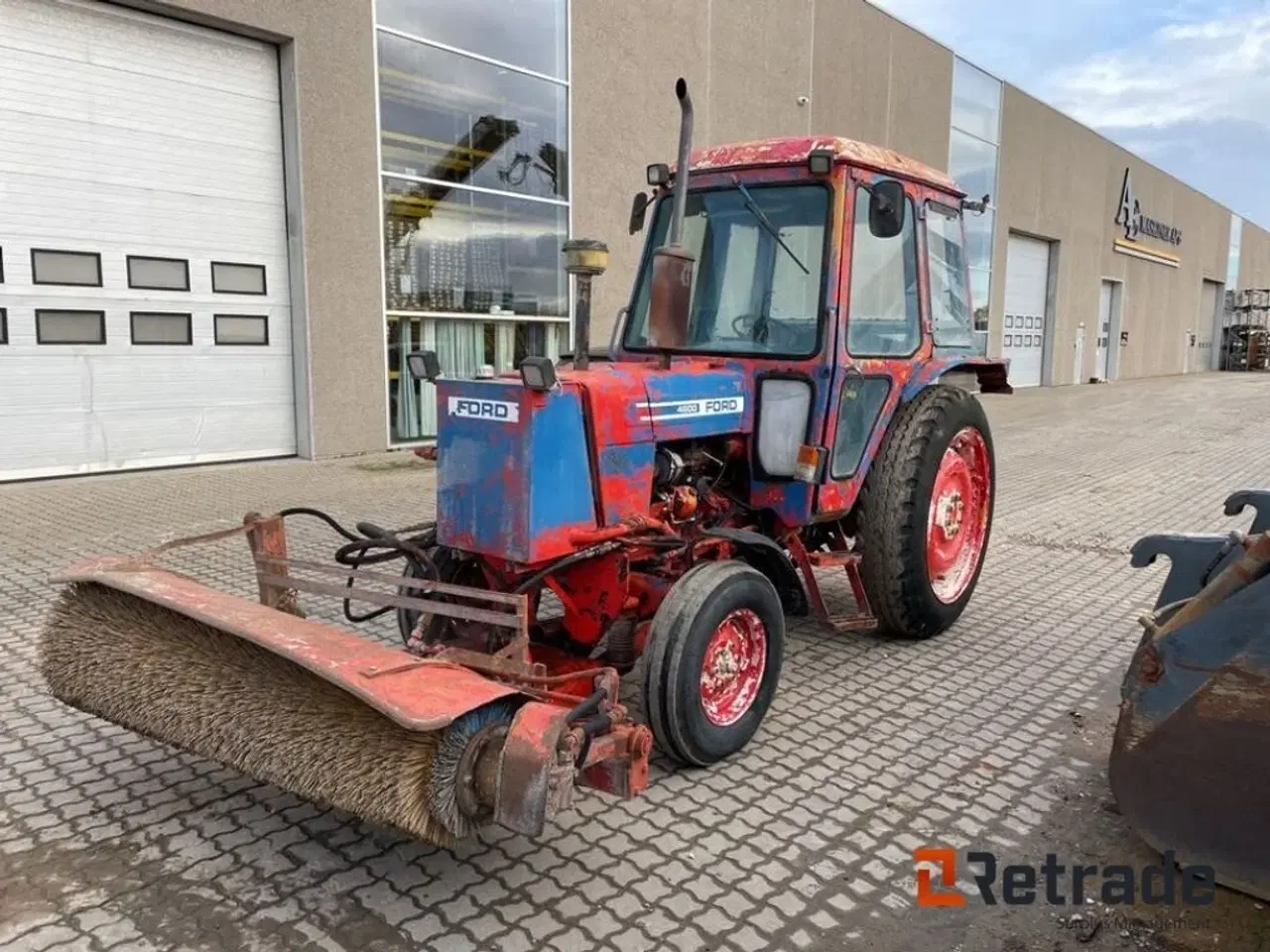 Billede 1 - Ford 4600 med kost