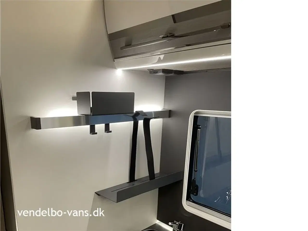 Billede 11 - 2025 - Rollerteam Zefiro 285 TL   Zefiro det helt nye 2025 look med enkeltsenge og vario bad