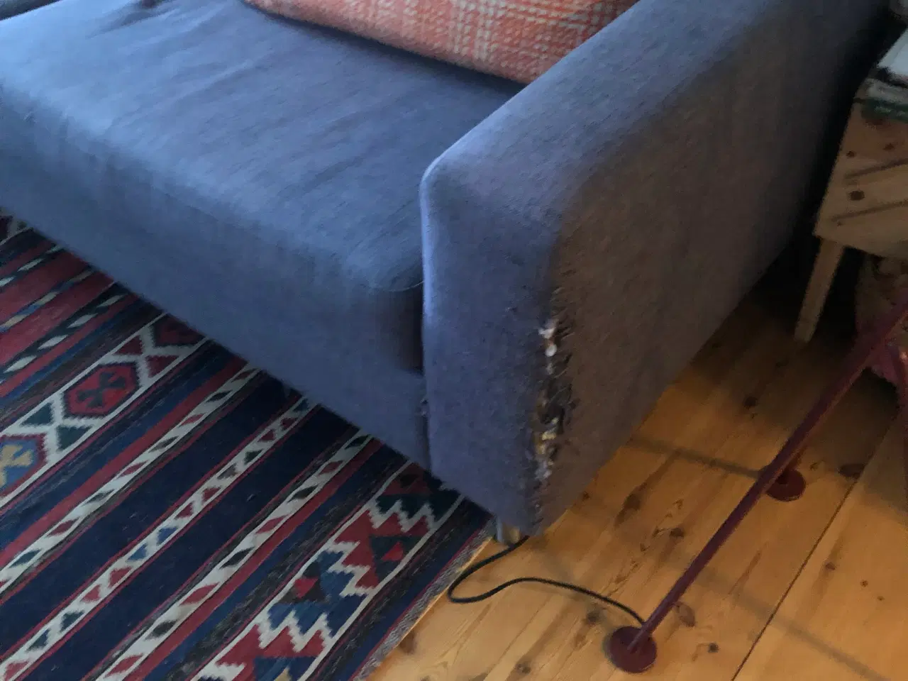 Billede 2 - Sofa med Chaiselong gives bort