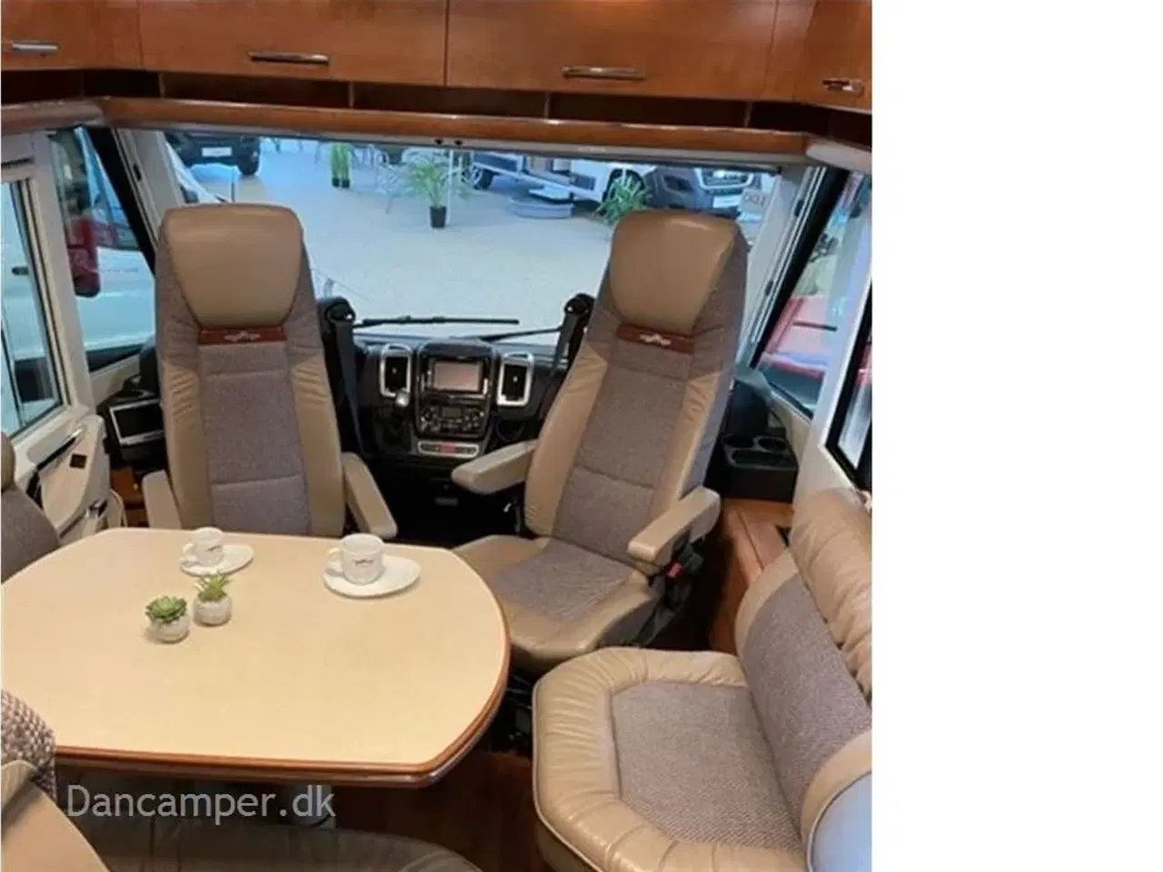 Billede 4 - 2017 - Carthago chic c line II   RESERVERET -Luxus autocamper med næsten alt i udstyr, kun kørt 39.500 km  - Kommissionsalg