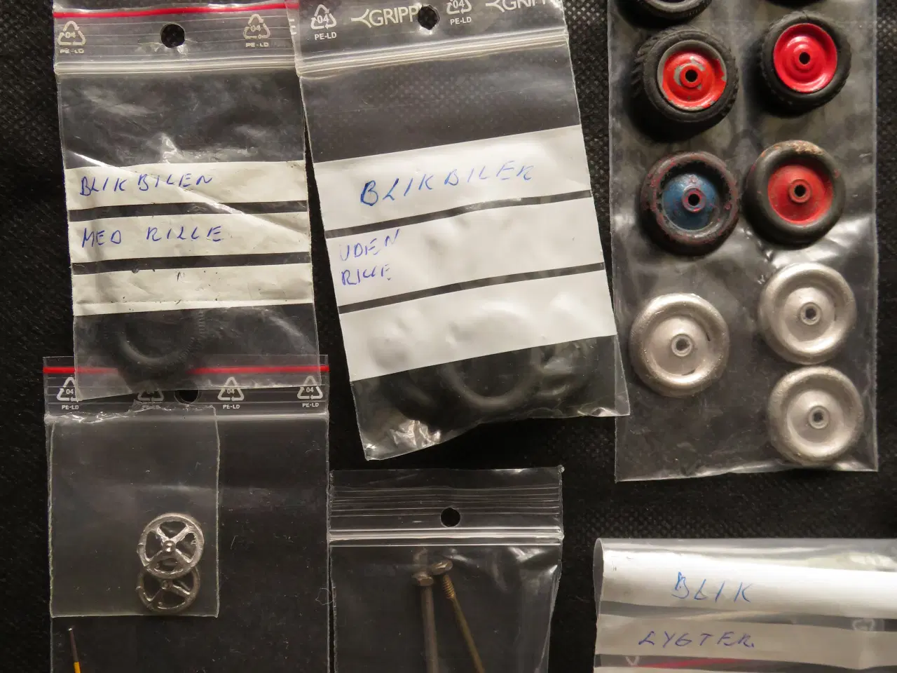 Billede 1 - Tekno Blikbiler 6 Stk. + reservedele.