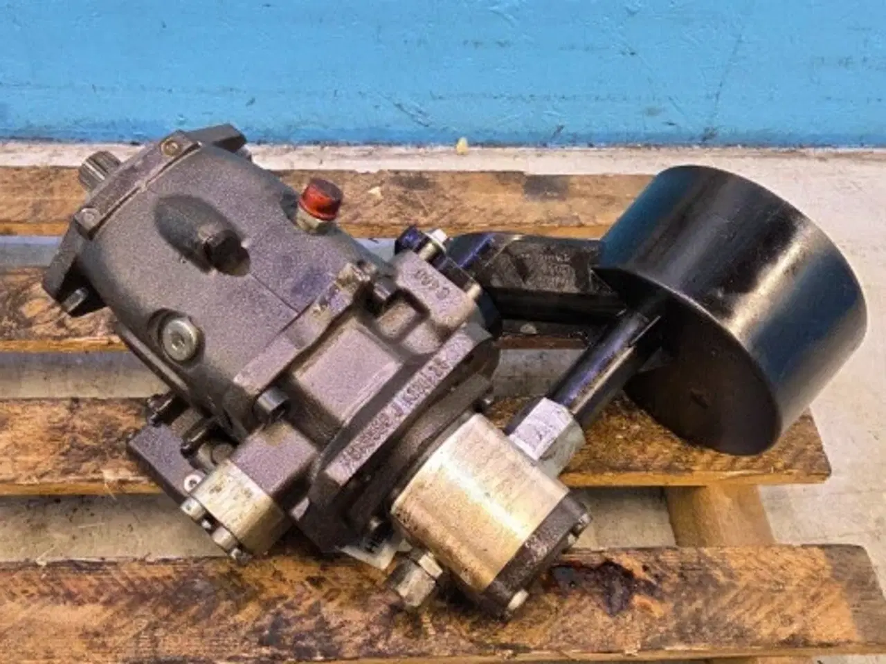 Billede 17 - Valtra  S394   Pumpe   4379960M91