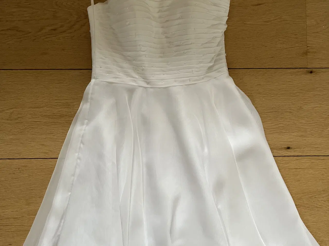 Billede 3 - Konfirmationskjoler og selskabskjole 