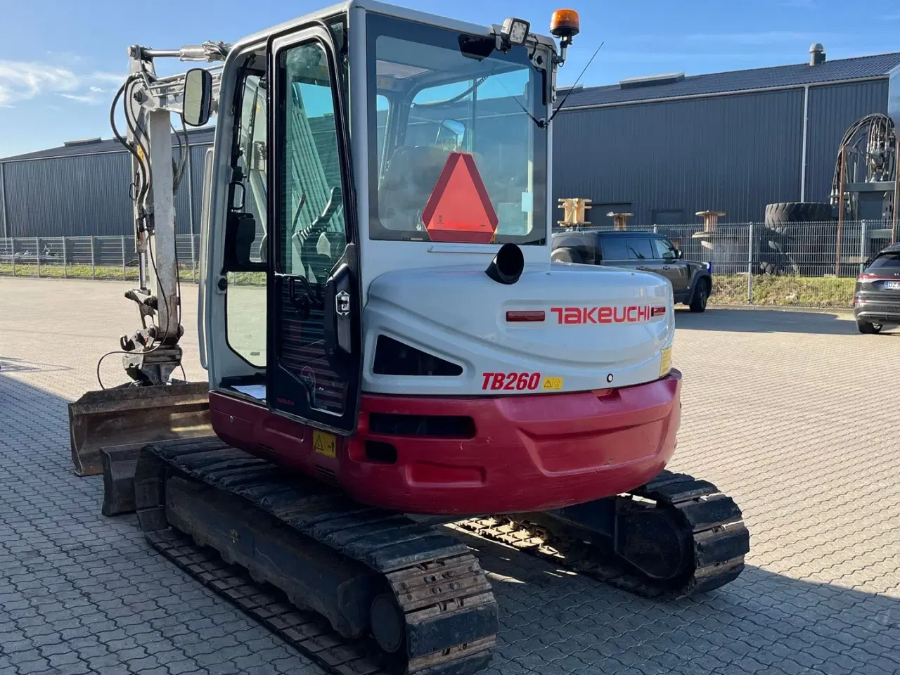 Billede 11 - Takeuchi TB260 Hydraulisk skovlskifte med kipbar planerskovl