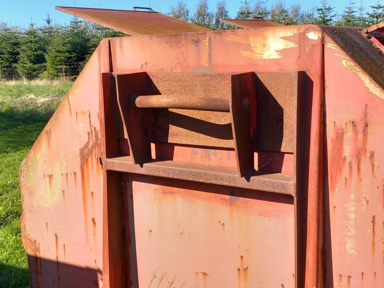 Billede 4 - Lukket kroghejs container med fire lemme