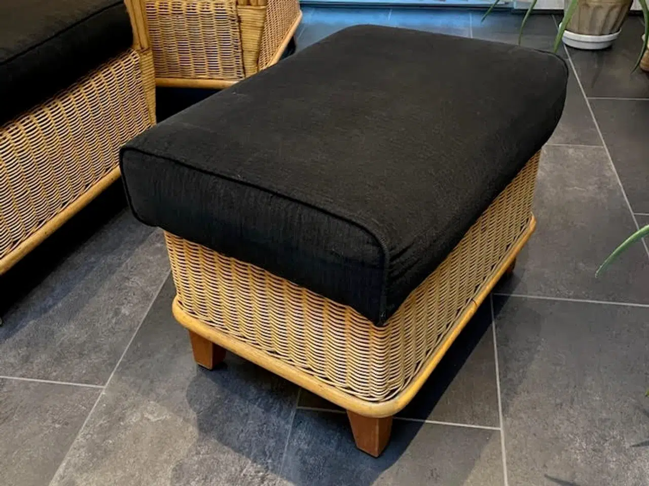 Billede 4 - 2 stk. Kurve stole fra STÜBERT COLLECTION Denmark