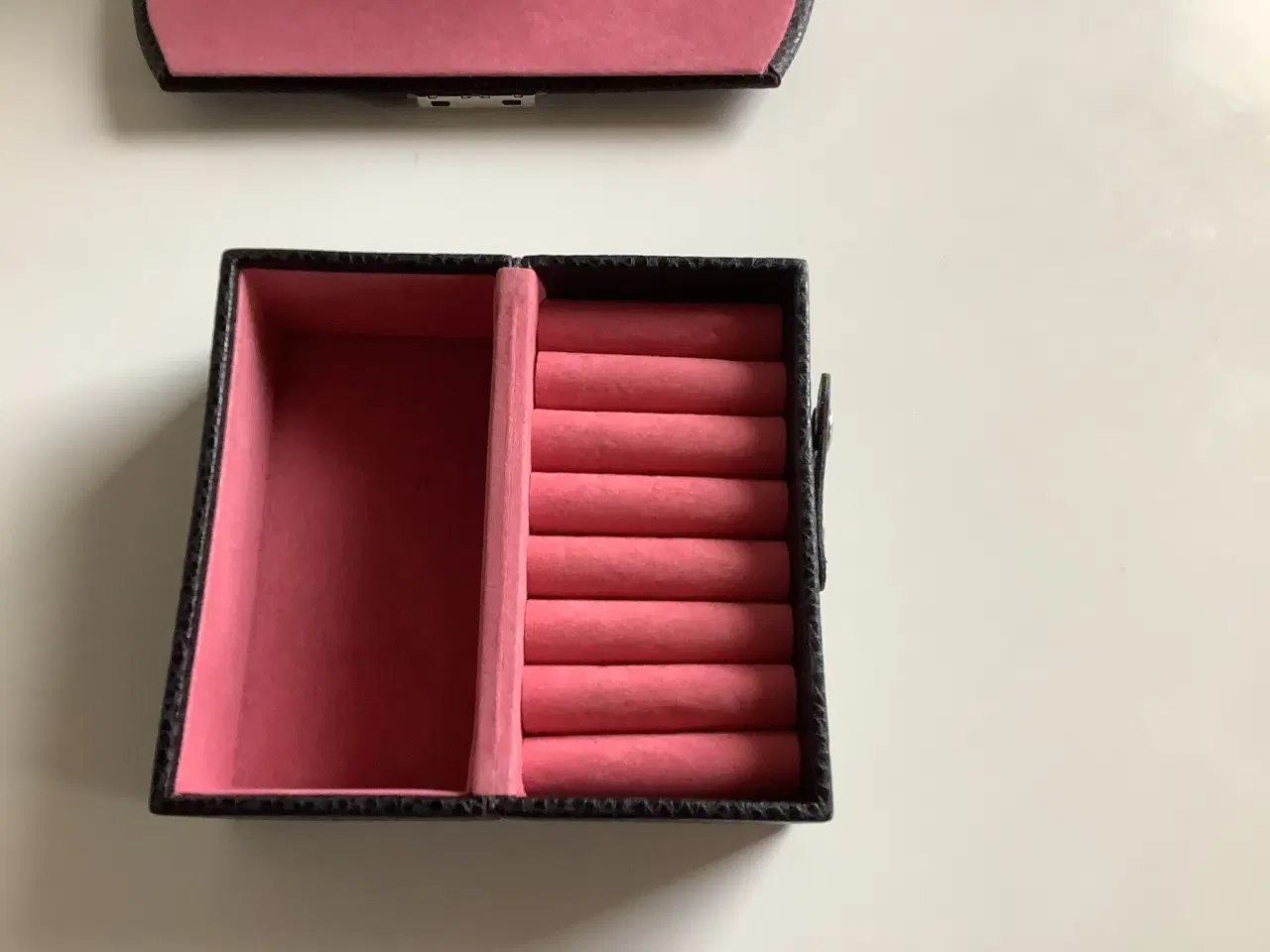 Billede 5 - Smykkeskrin med rejseskrin