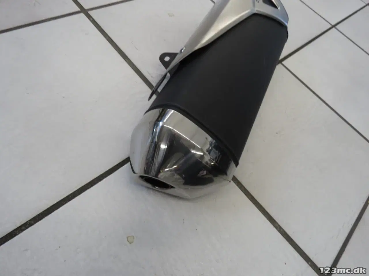 Billede 3 - Udstødning Suzuki GSR750 2011 og frem