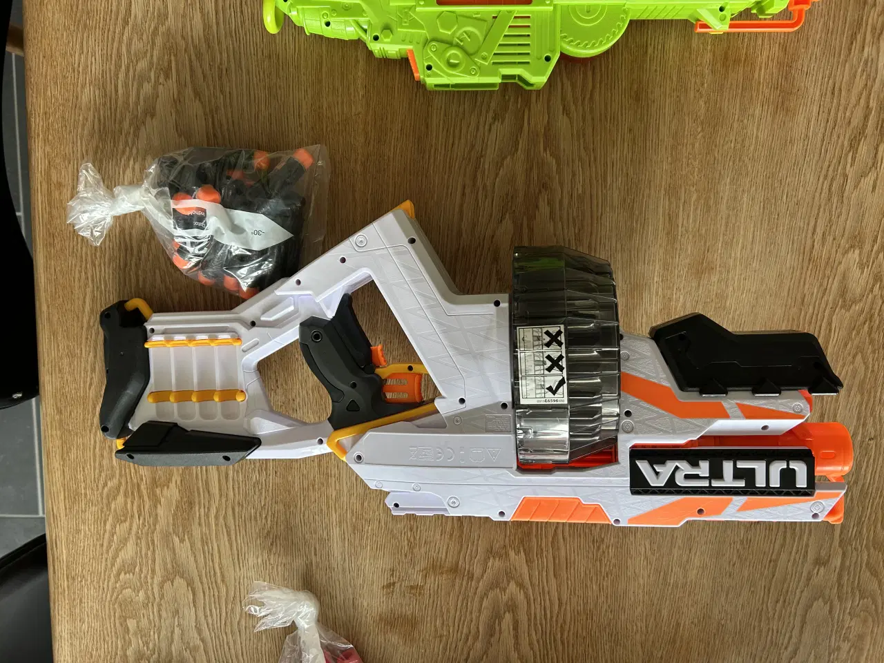 Billede 4 - Fede Nerf legetøjsgeværer med skud