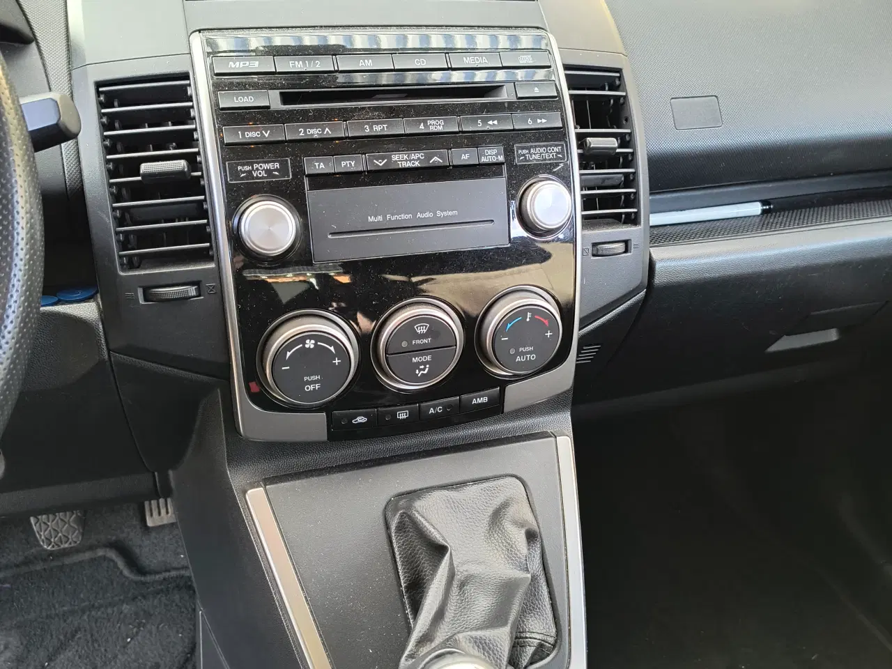 Billede 6 - 🚗 Rummelig og velholdt 7-personers familiebil