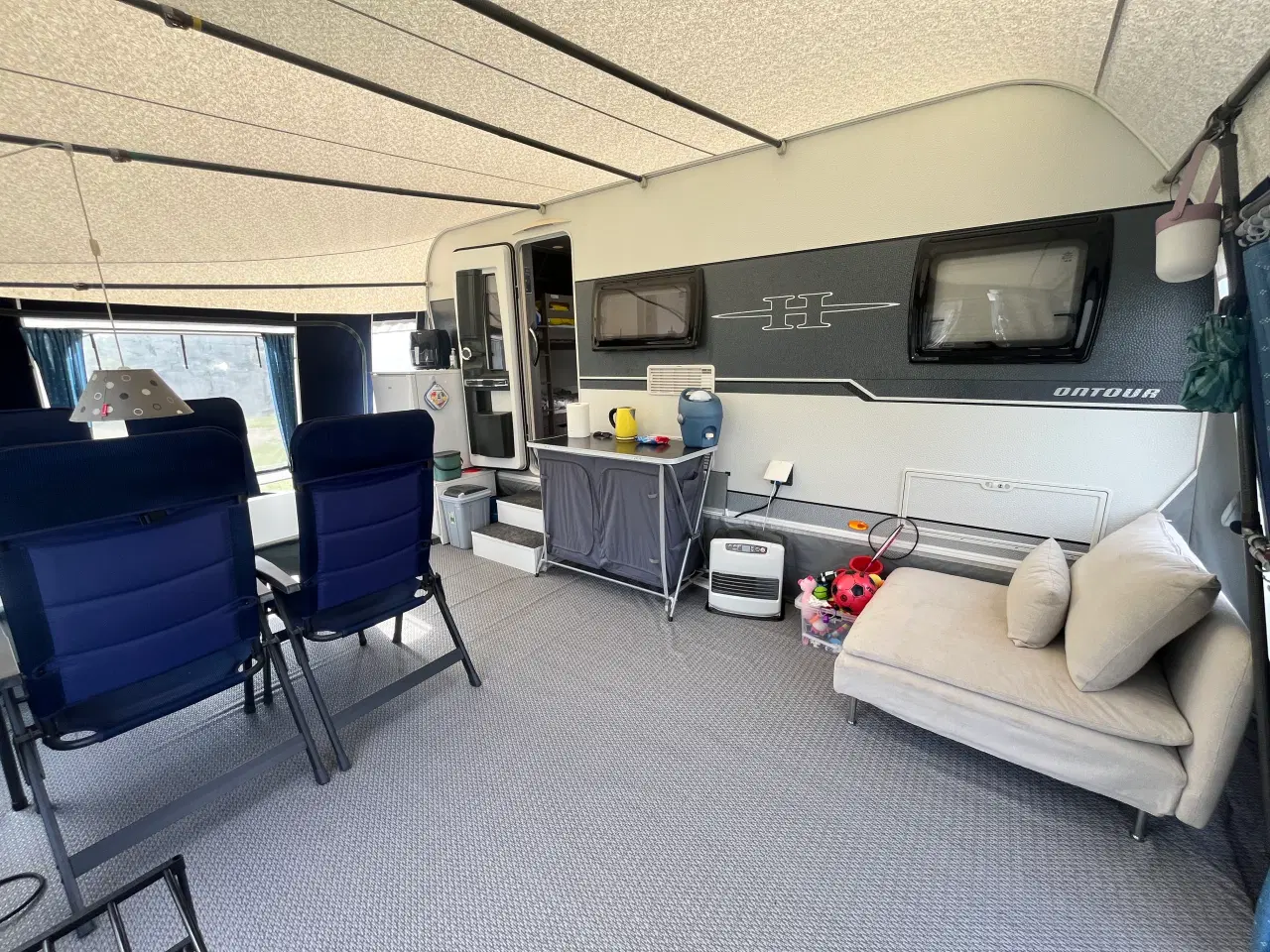 Billede 6 - Hobby On Tour 470 KMF med køjer 
