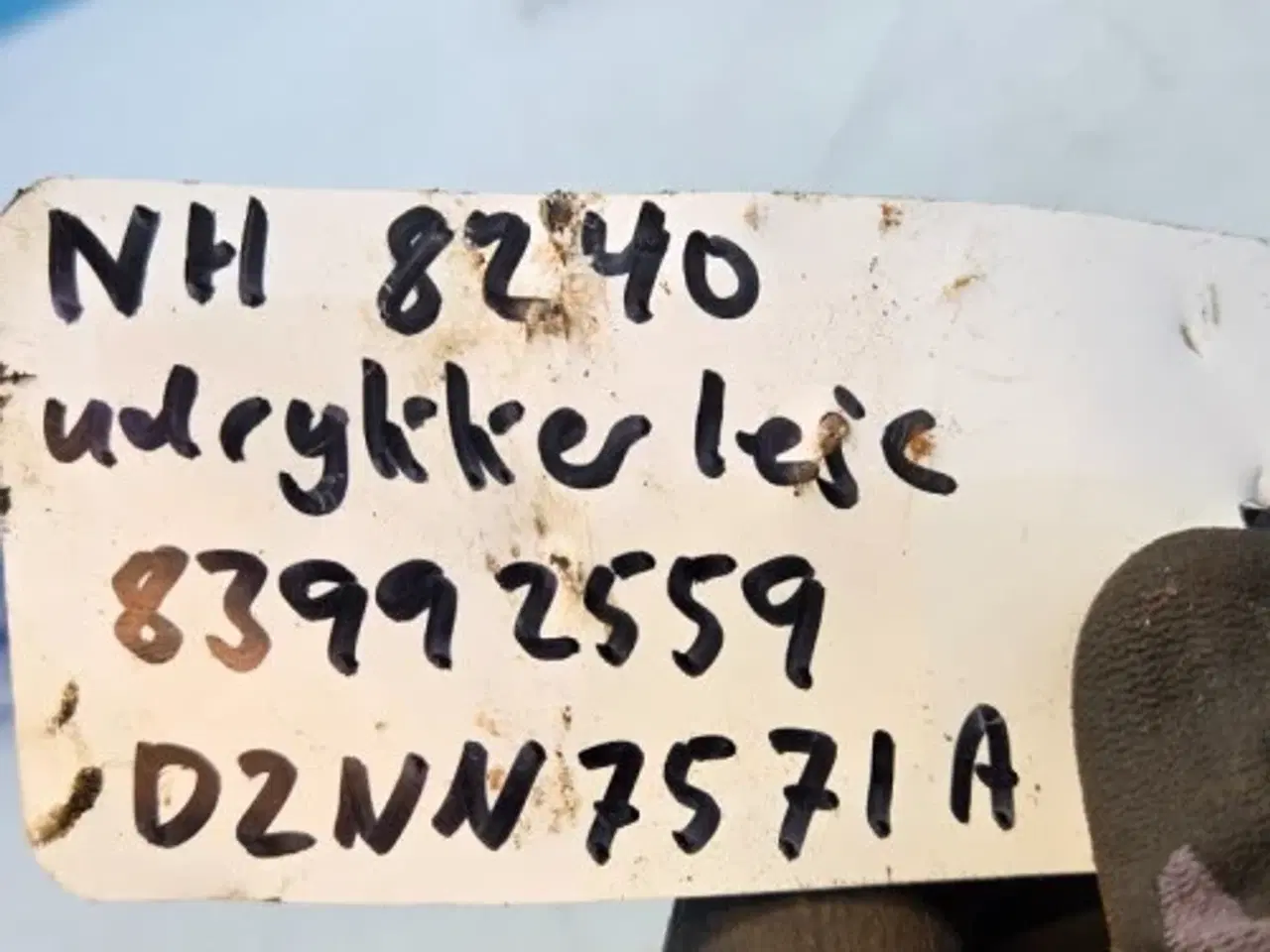 Billede 5 - New Holland 8240 Udrykkerleje