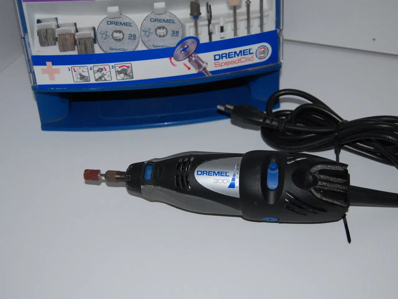 Billede 2 - Dremmel med tilbehør