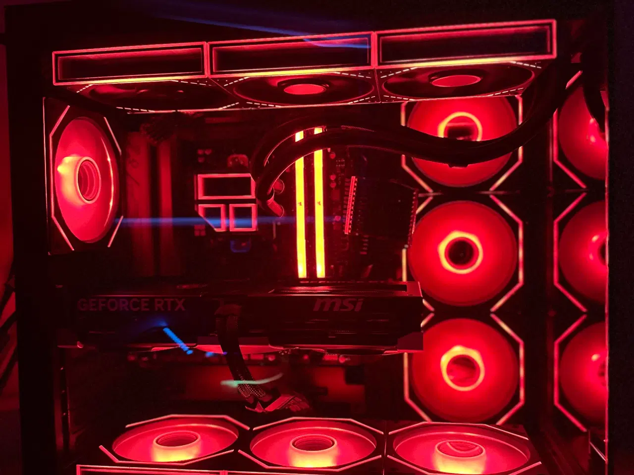 Billede 8 - RTX 5070 Ti / 9800X3D - HIGH END PC