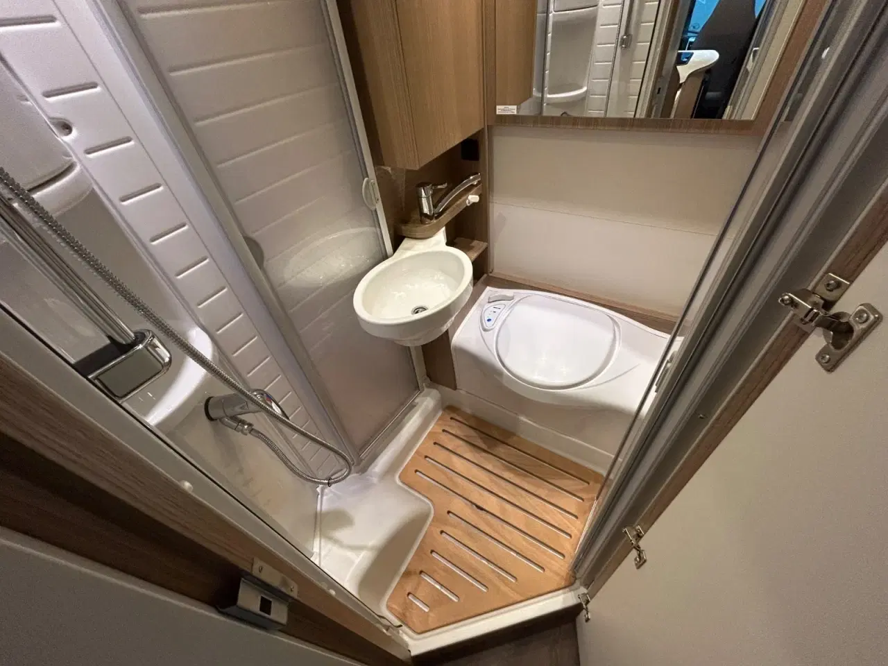 Billede 15 - Fiat Carado 2,3 MJT T135 aut.