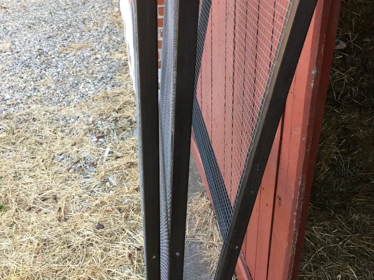 Billede 2 - 2 fag hegn til hønsegård