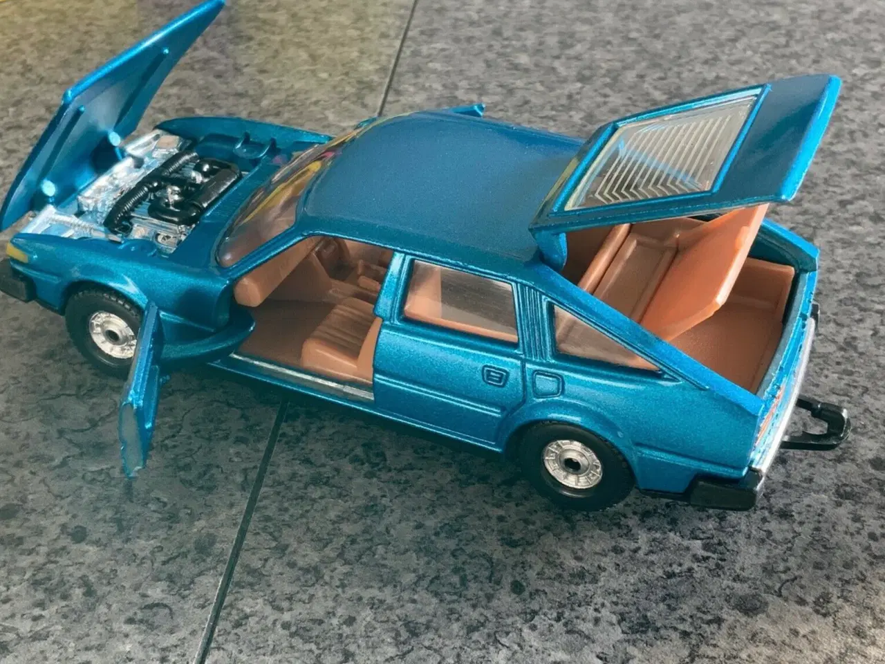 Billede 3 - Corgi Toys No. 338 Rover 3500, scale 1:36