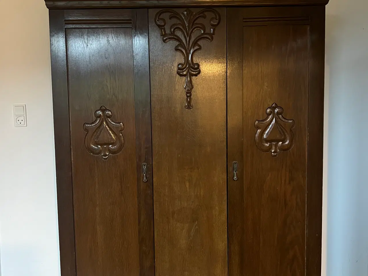Billede 1 - Teak skab bortgives