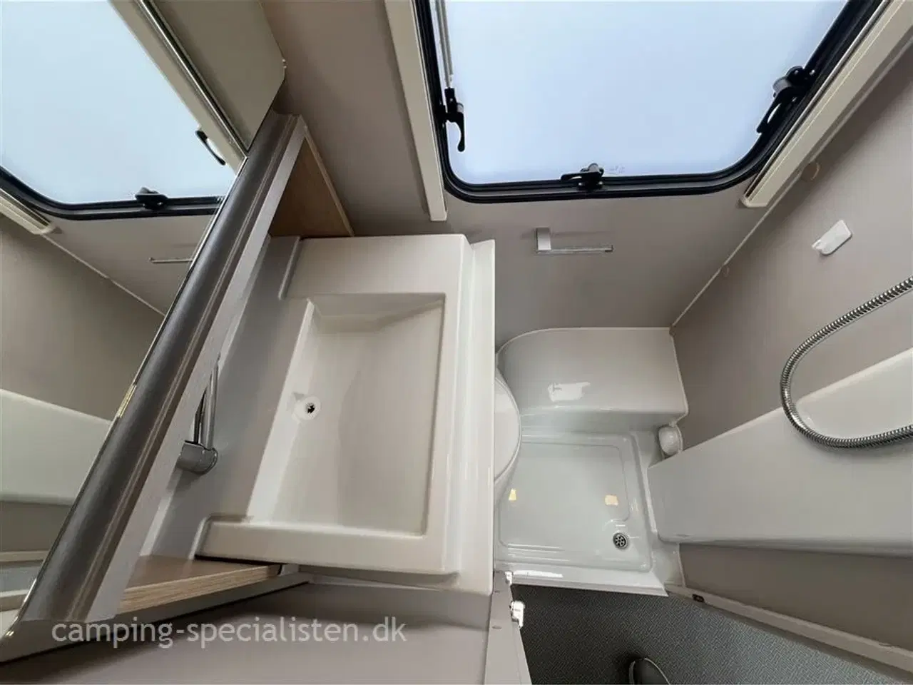 Billede 13 - 2021 - Adria Adora 542 UL   2021 Adria Adora 542 UL - Se den senere hos Camping-Specialisten.dk