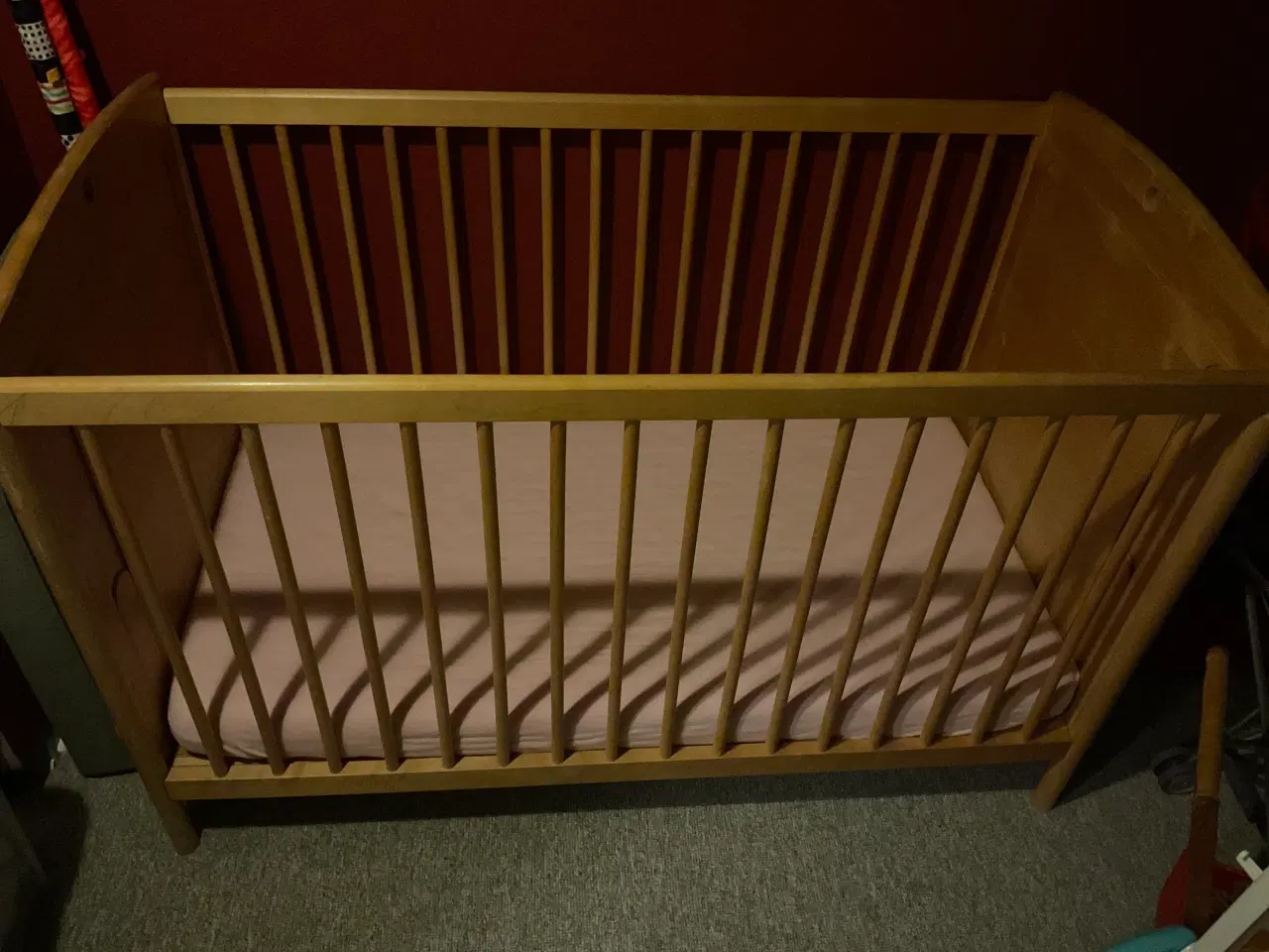 Billede 1 - Barneseng sælges