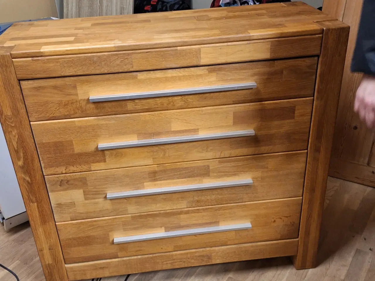 Billede 1 - Kommode i egetræflot kommode i egetræs