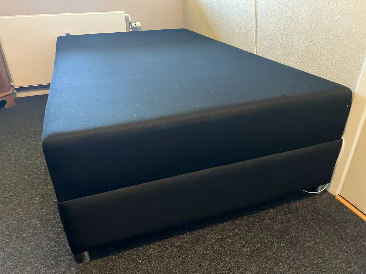 Billede 4 - Seng med opbevaring
