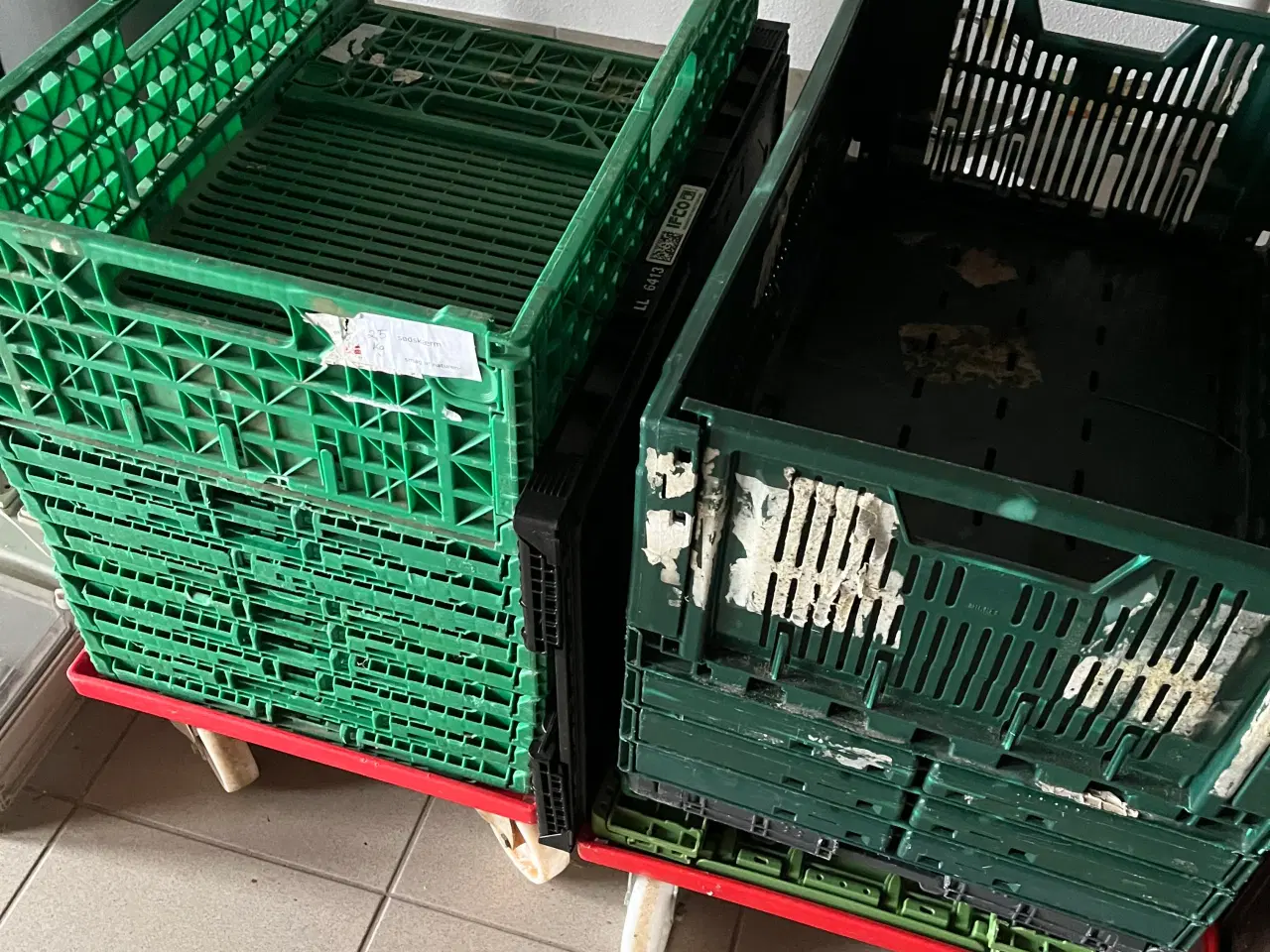 Billede 2 - Hårde udgåede plast kasser 🙂