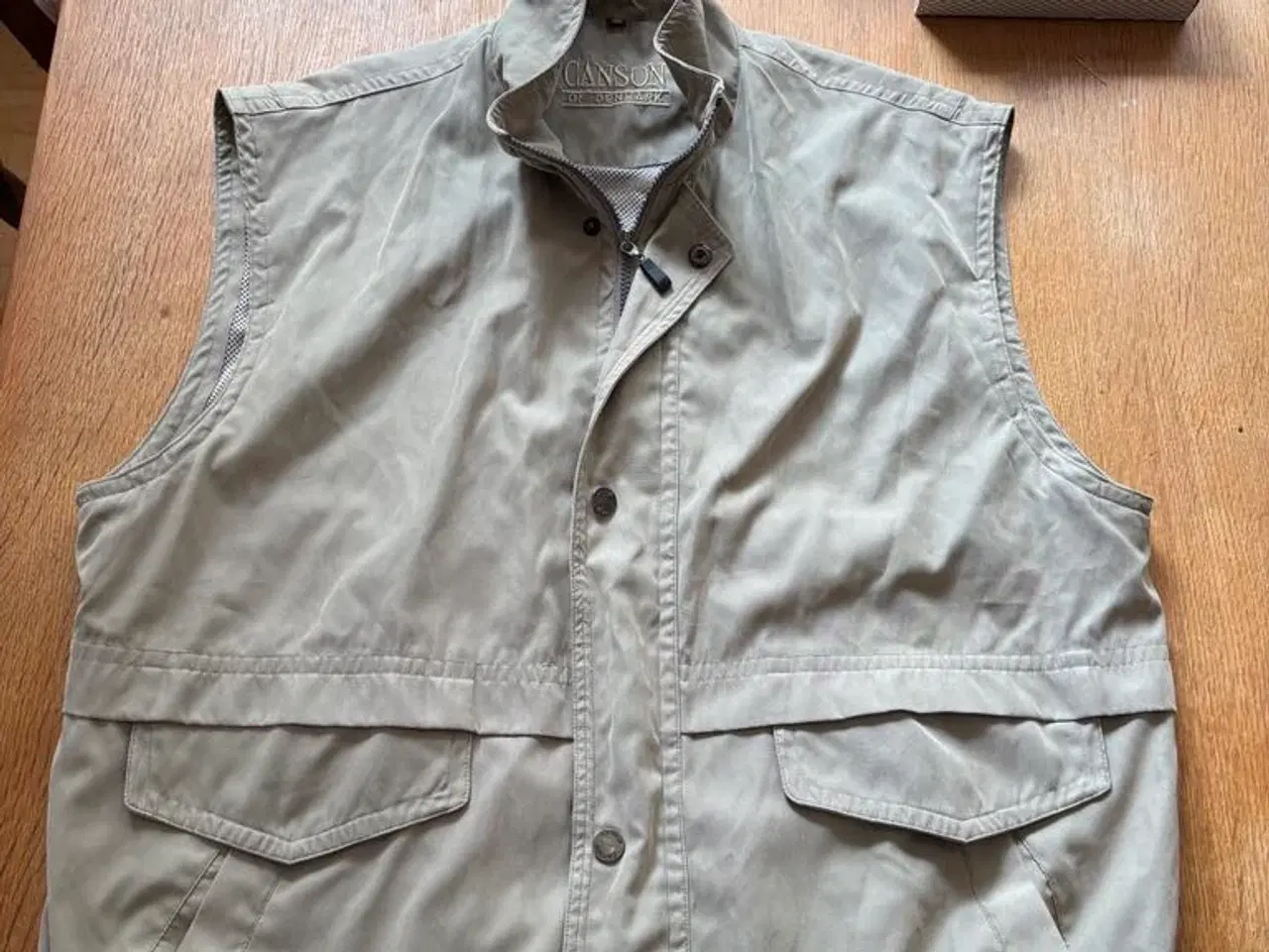 Billede 1 - 🧥 Klassisk herrevest fra Canson of Denmark