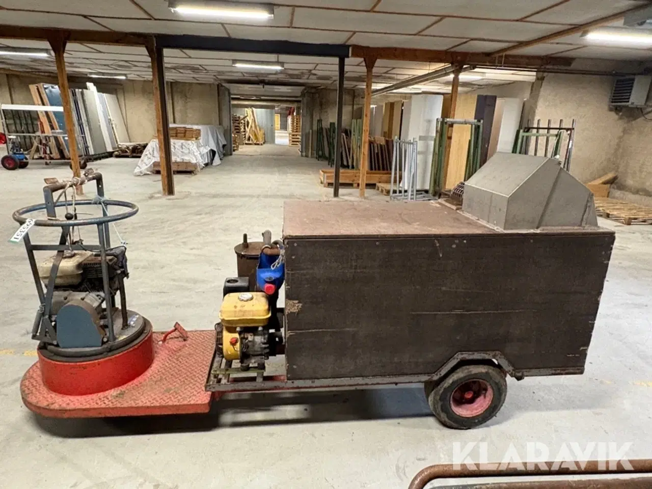 Billede 8 - Fodertruck A. Flensborg med dyrekasse