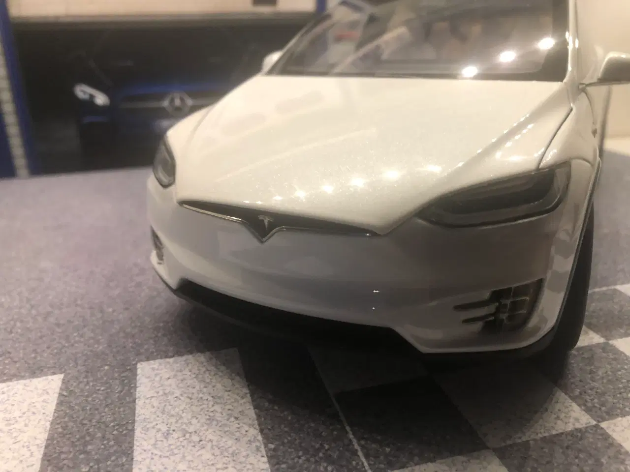 Billede 7 - 1:18 Tesla Model X p100