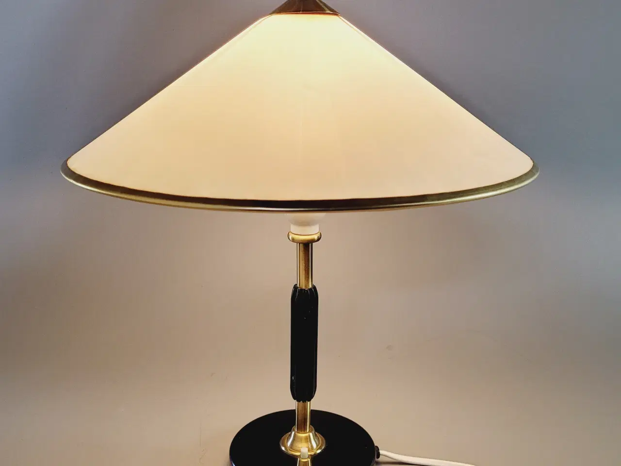 Billede 2 - ⭐️· Elegant vintage bordlampe i stil med  Kongelys