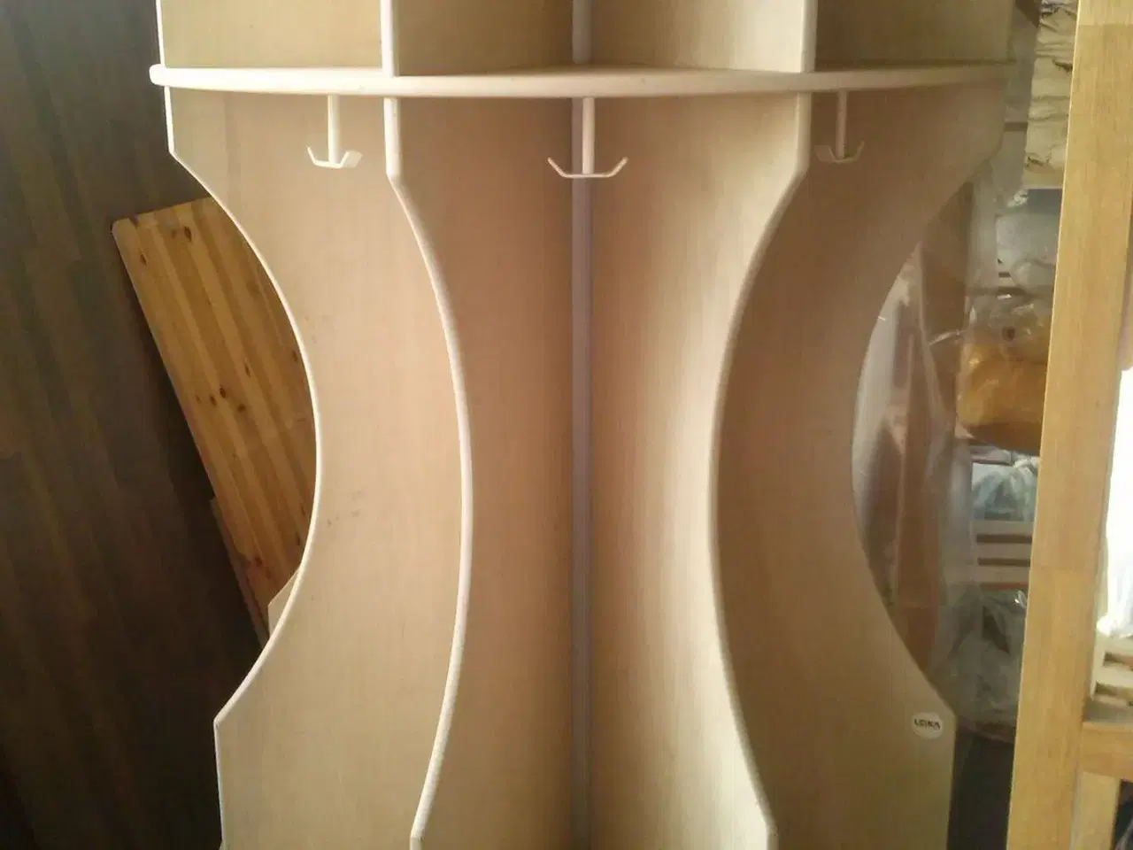 Billede 1 - Garderobe møbel med 8 rum