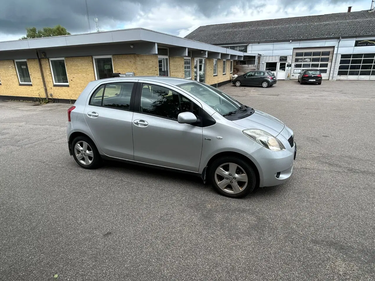 Billede 2 - Toyota Yaris 1,4 D-4D Van