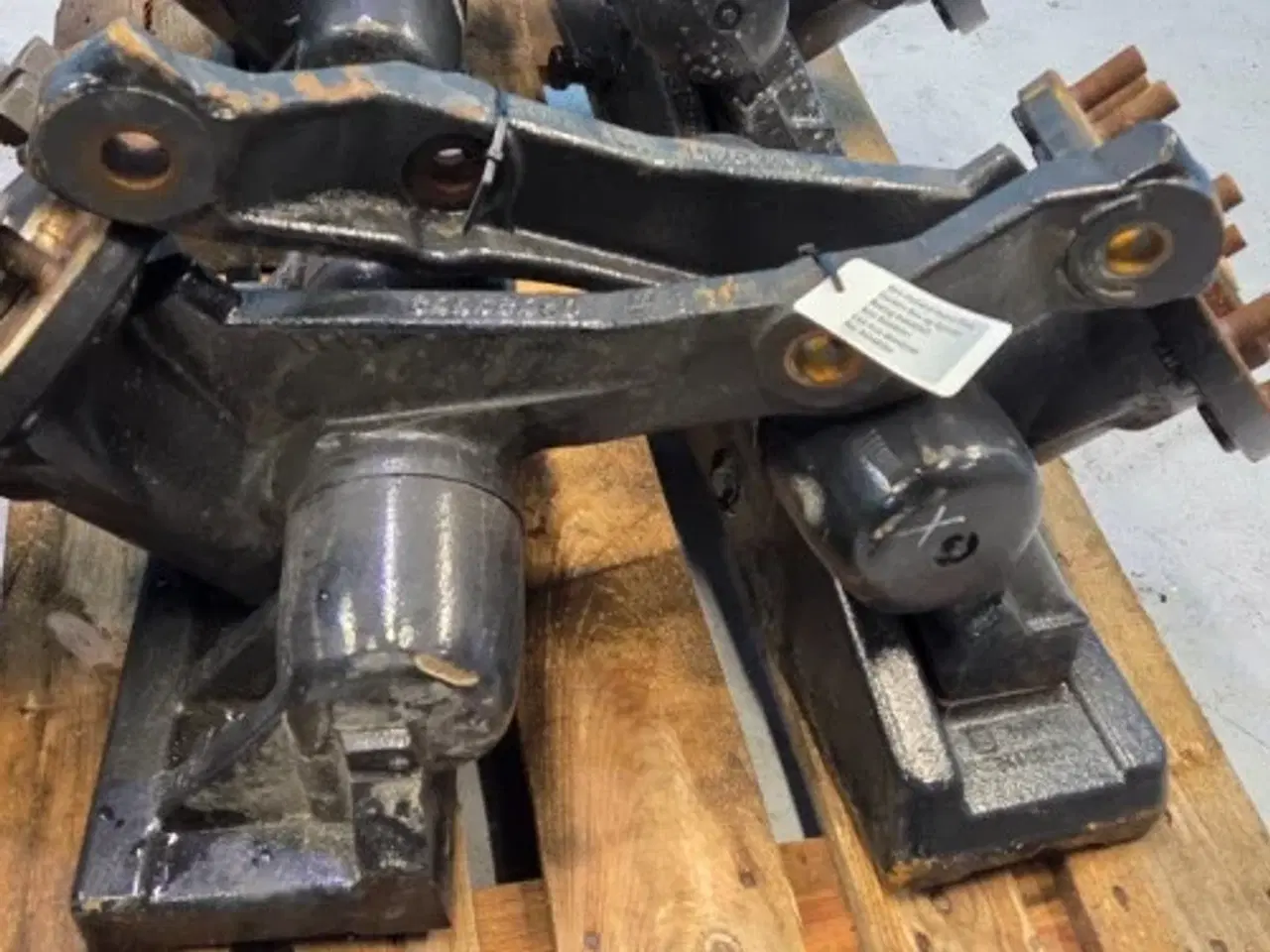 Billede 15 - New Holland CR10.90 Spindel L.  84446945 (8 Stk)