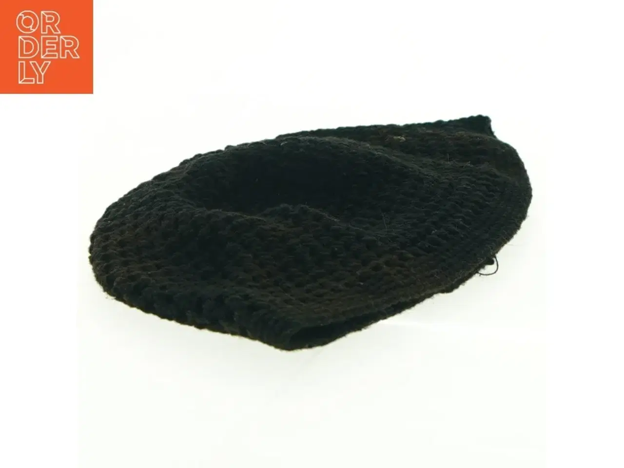 Billede 2 - Sort hæklet hue (str. 25 x 14 cm)