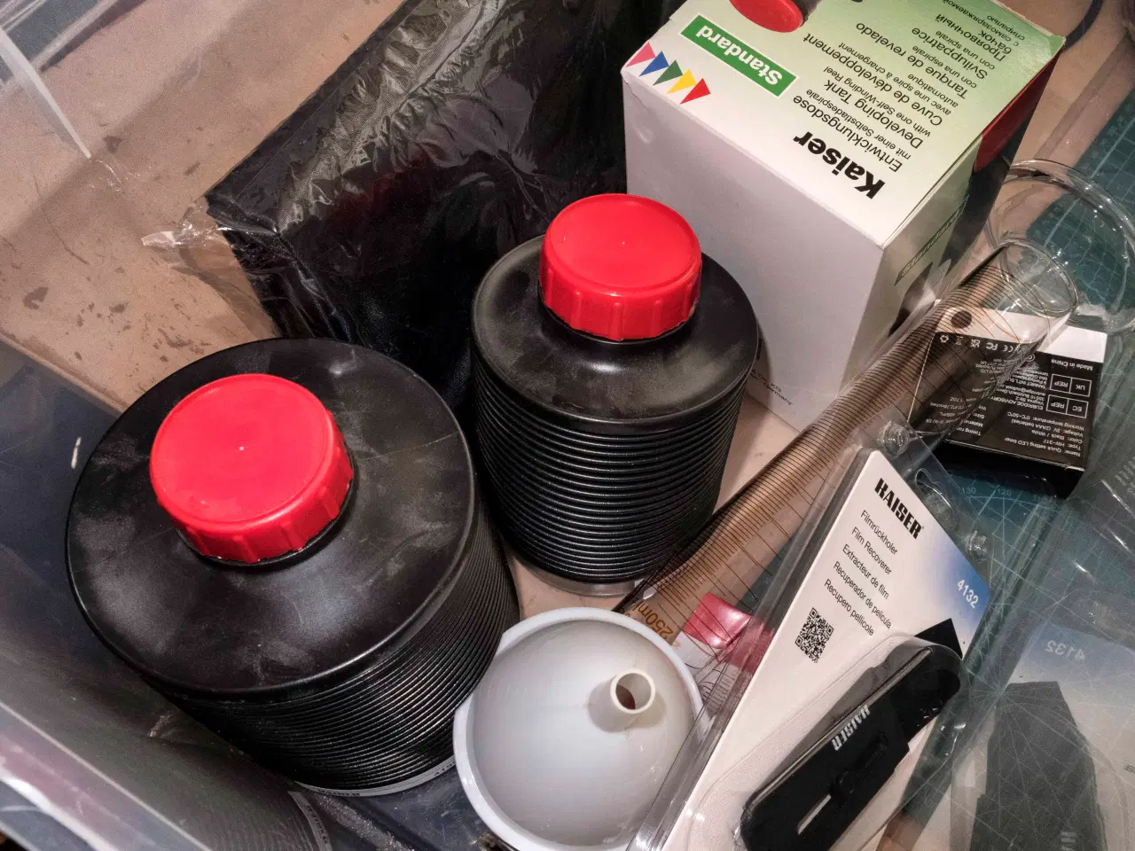 Billede 4 - Analog Foto. Fremkalder beholder(Kaiser). Mørkek..