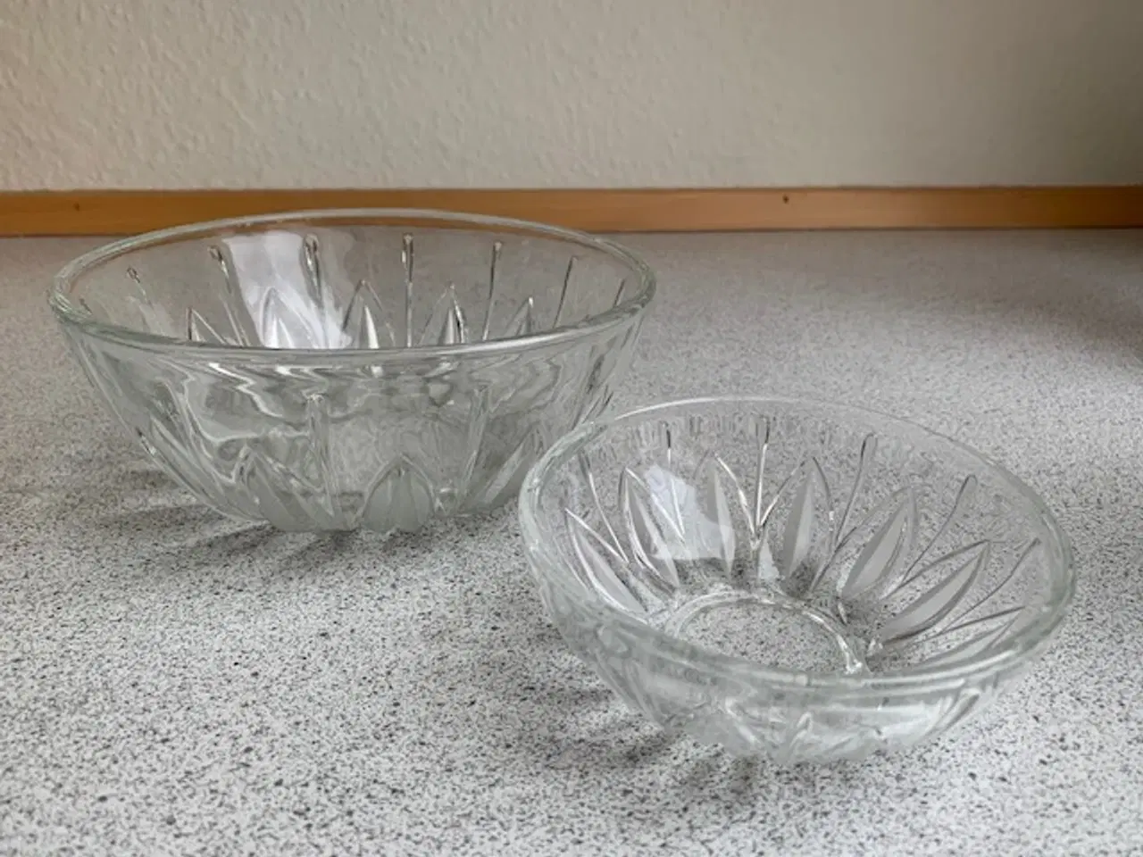 Billede 2 - 2 stk. glas skåle - retro