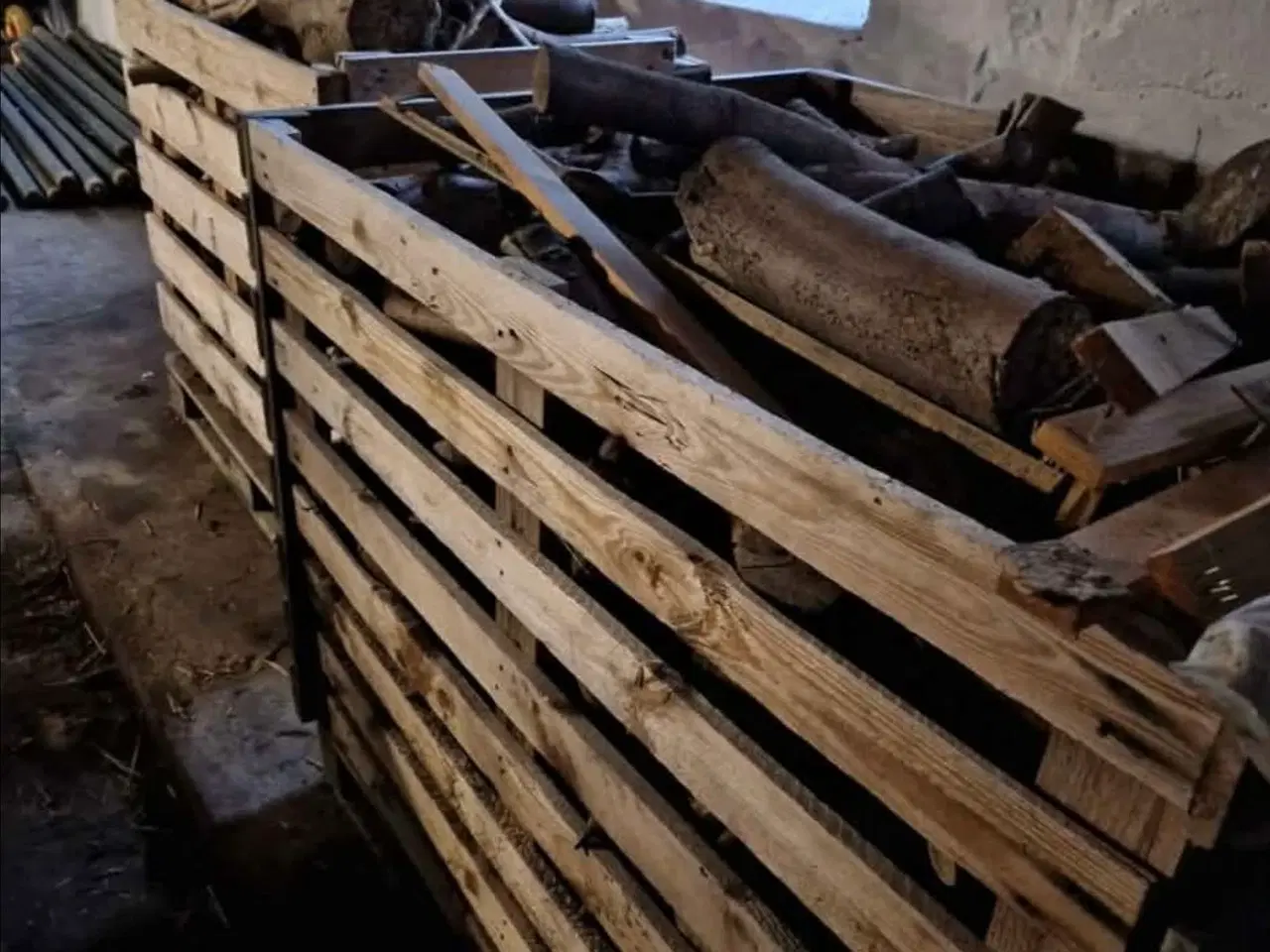 Billede 1 - 2 paller træ