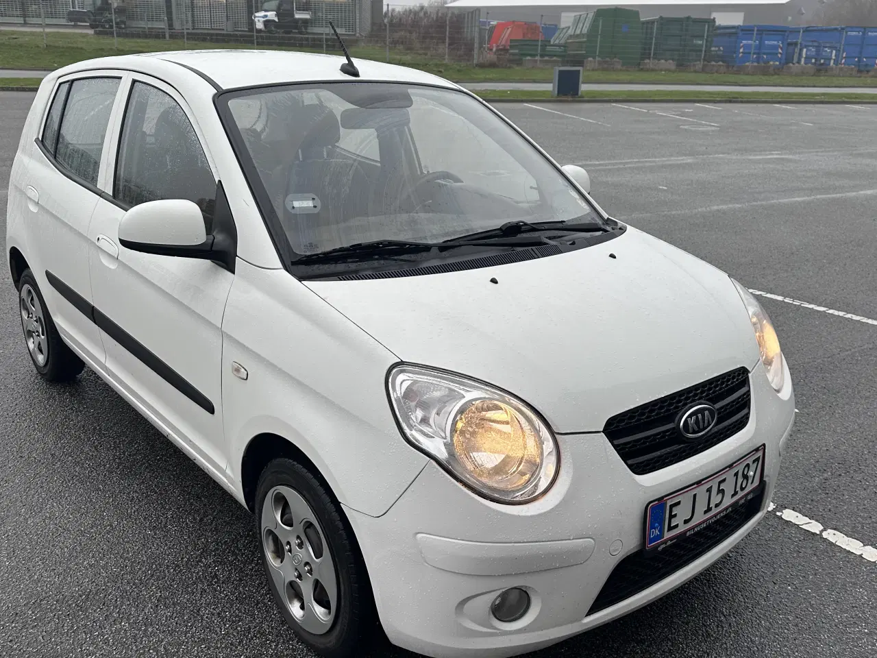 Billede 2 - Velholdt Kia Picanto til små penge