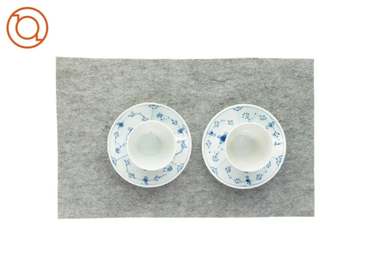 Billede 2 - 2 kopper med underkop fra B Og G (str. 14 x 9)