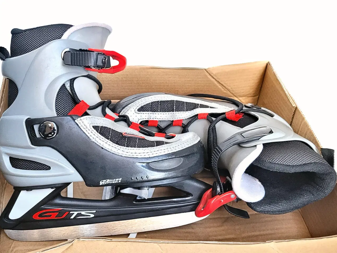 Billede 2 - Skøjter Guts str.35-38