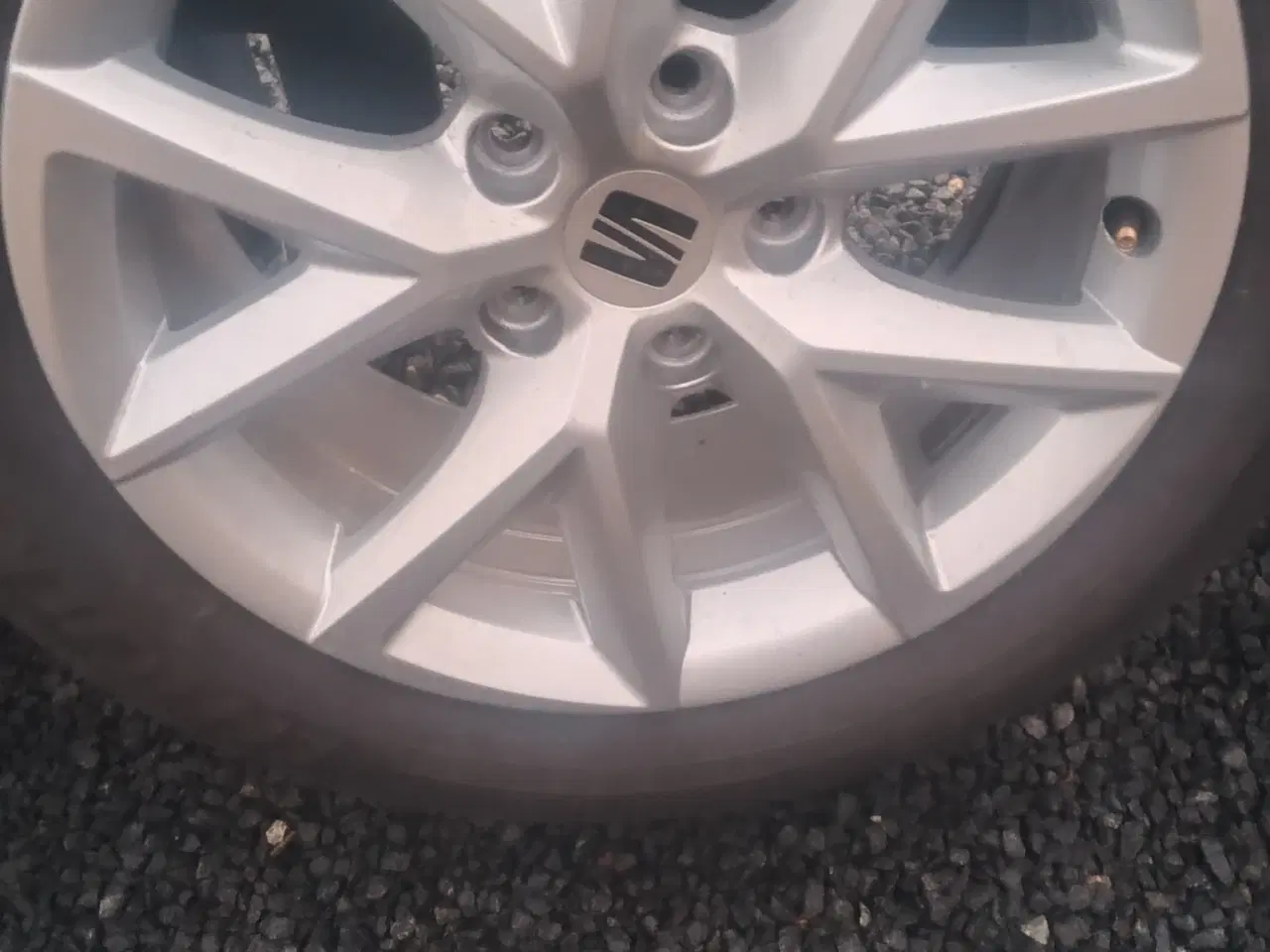 Billede 2 - Original Seat Leon alufælge 