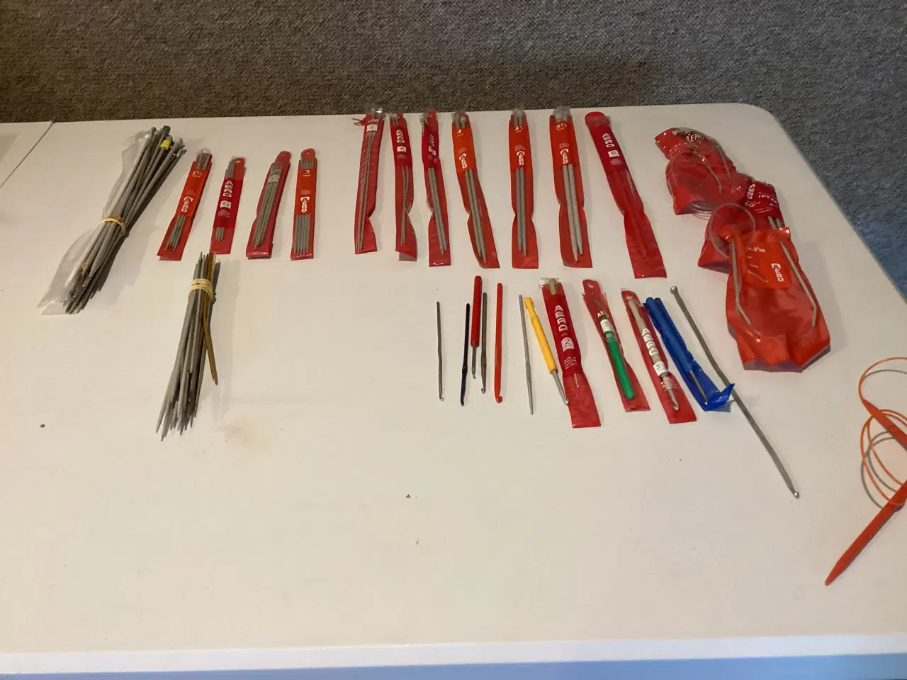 Billede 4 - Strikkepinde strømpepinde og hæklenåle 