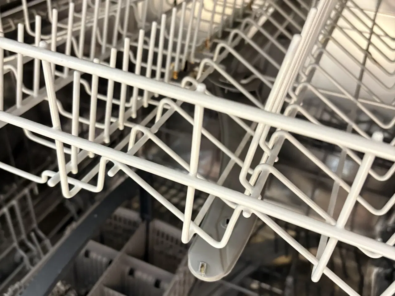 Billede 4 - Bosch underbygget opvaskemaskinen, type SGU53E48