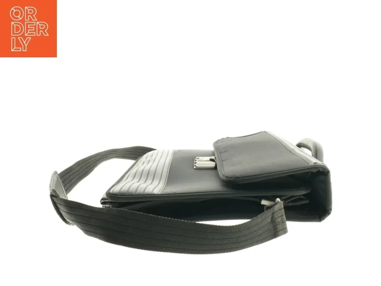 Billede 3 - Sort skuldertaske (str. 41 x 32 cm)