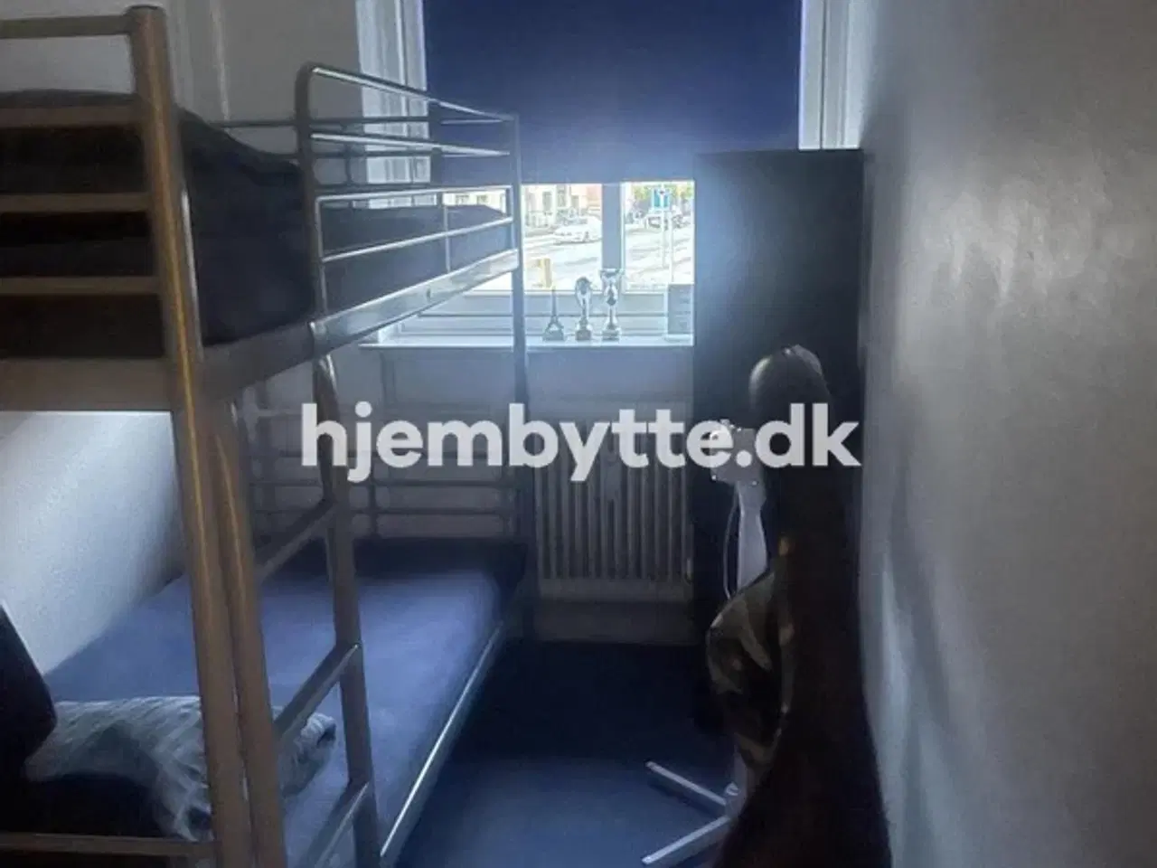 Billede 1 - Hjembytte - Alleen
