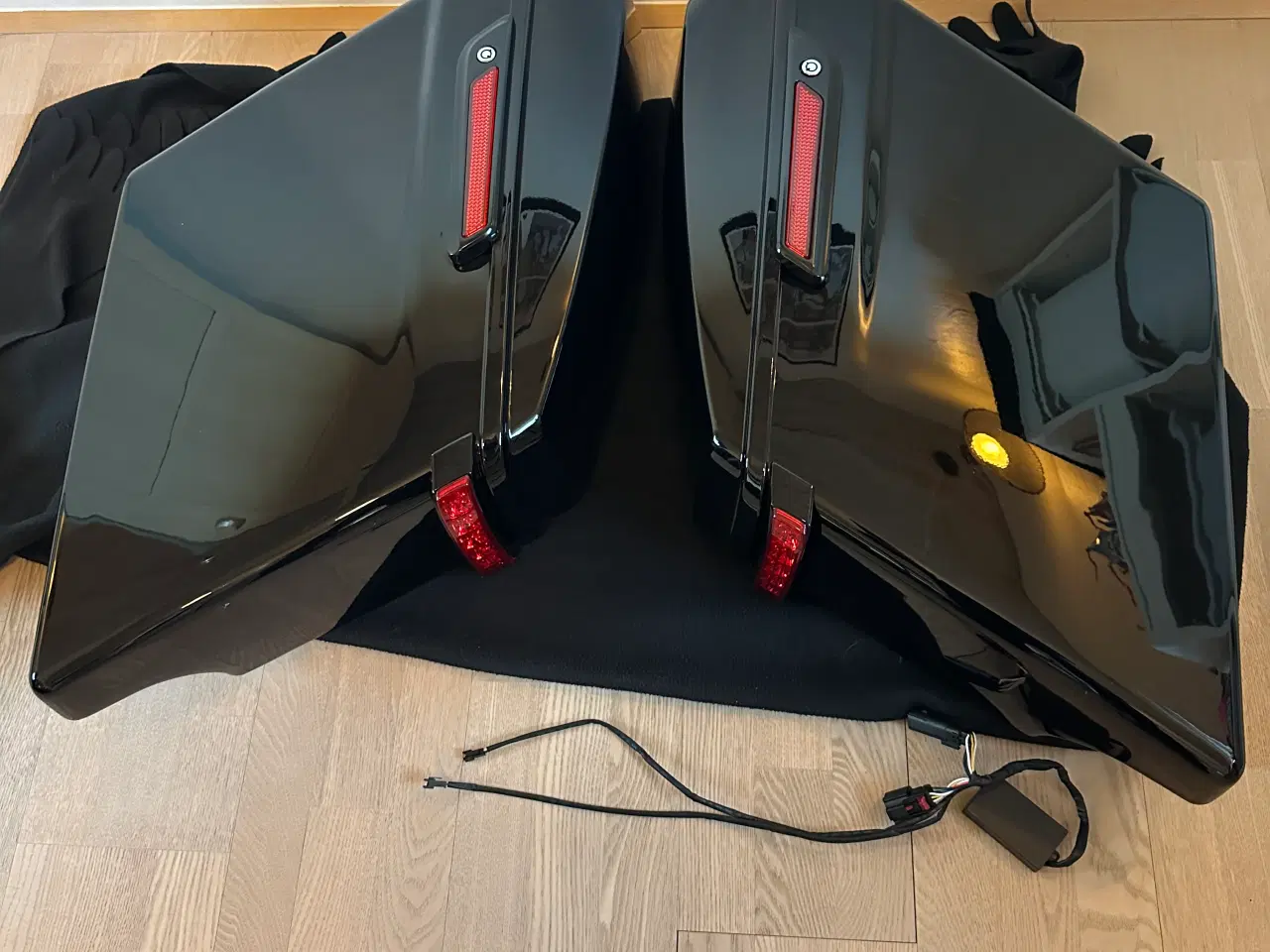 Billede 4 - HARLEY DAVIDSON SIDEKASSER