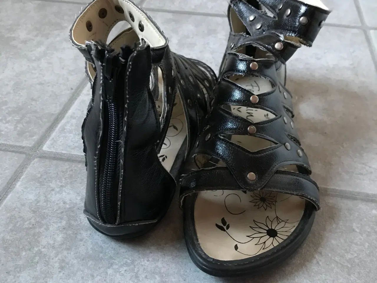 Billede 2 - Flade sandaler