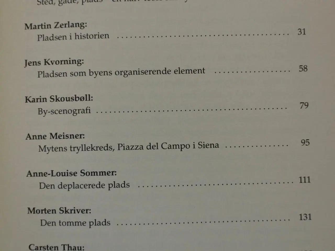 Billede 2 - byens pladser - urbanitet og æstetik, red. af mart